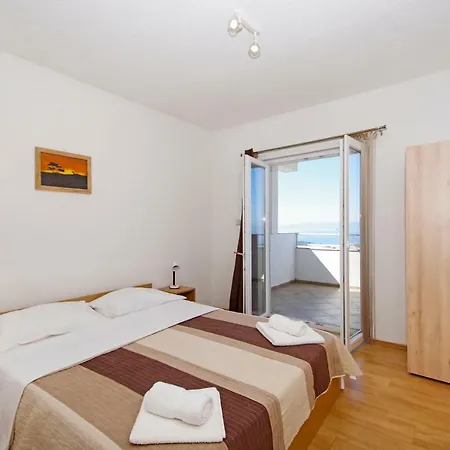 Solis Apartment